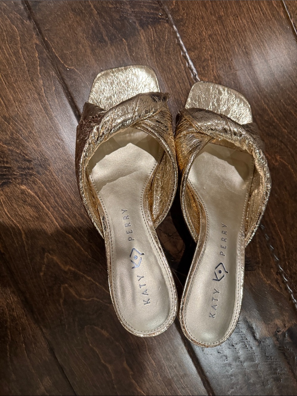 Katy Perry Collections Metallic Gold Knotted Mule Slides - Picture 3 of 6